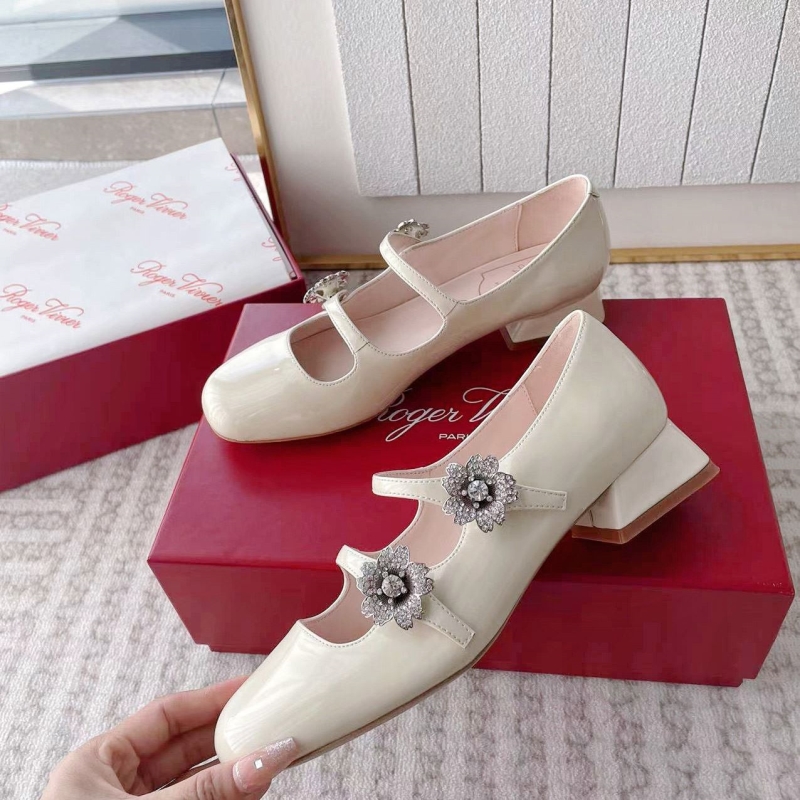 roger u1u1er flat shoes